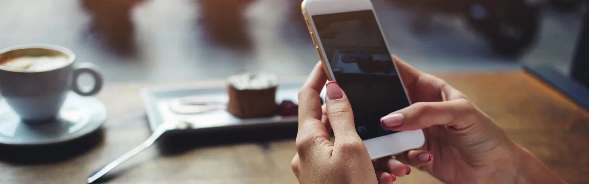 946-contact_header.webp 946-contact_header.webp